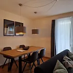 Ruben - Sunflower Appartement *