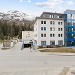 Ruben - Sunflower Apartment